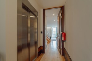 Apartment | 2 bedrooms - Heart OF Porto Apartment F Duplex by Vacationy (Porto)