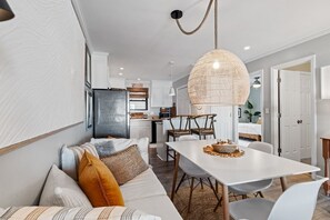 TV - Shell Shocked - Short, Breezy Walk to the Beach (Carolina Beach)