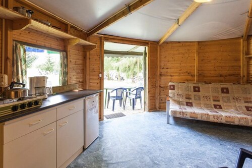 Camping 2000 - Kampeerhut