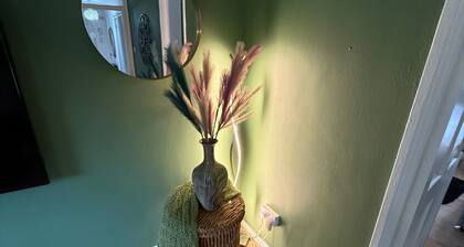 Cumbernauld Apartment With 3 Bedrooms
