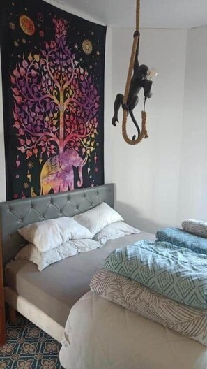 1 quarto, Wi-Fi de cortesia, roupa de cama