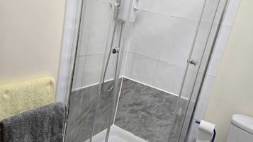 Apartment, 2 Bedrooms, Balcony, City View | Bathroom