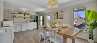 Escape to comfort at Be Cozy Getaway! Located in a serene neighborhood in Euclid.