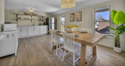 Escape to comfort at Be Cozy Getaway! Located in a serene neighborhood in Euclid.