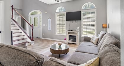 Spacious 5-bedroom house with AC and WiFi in charming Williamsburg