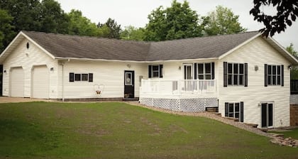 Charming 3 BR, 2 Bath Lake House retreat in Rice Lake on peaceful Tuscobia Lake.