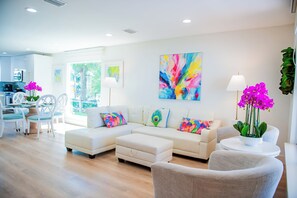 تلفزيون ذكي، مشغل دي في دي، ستيريو