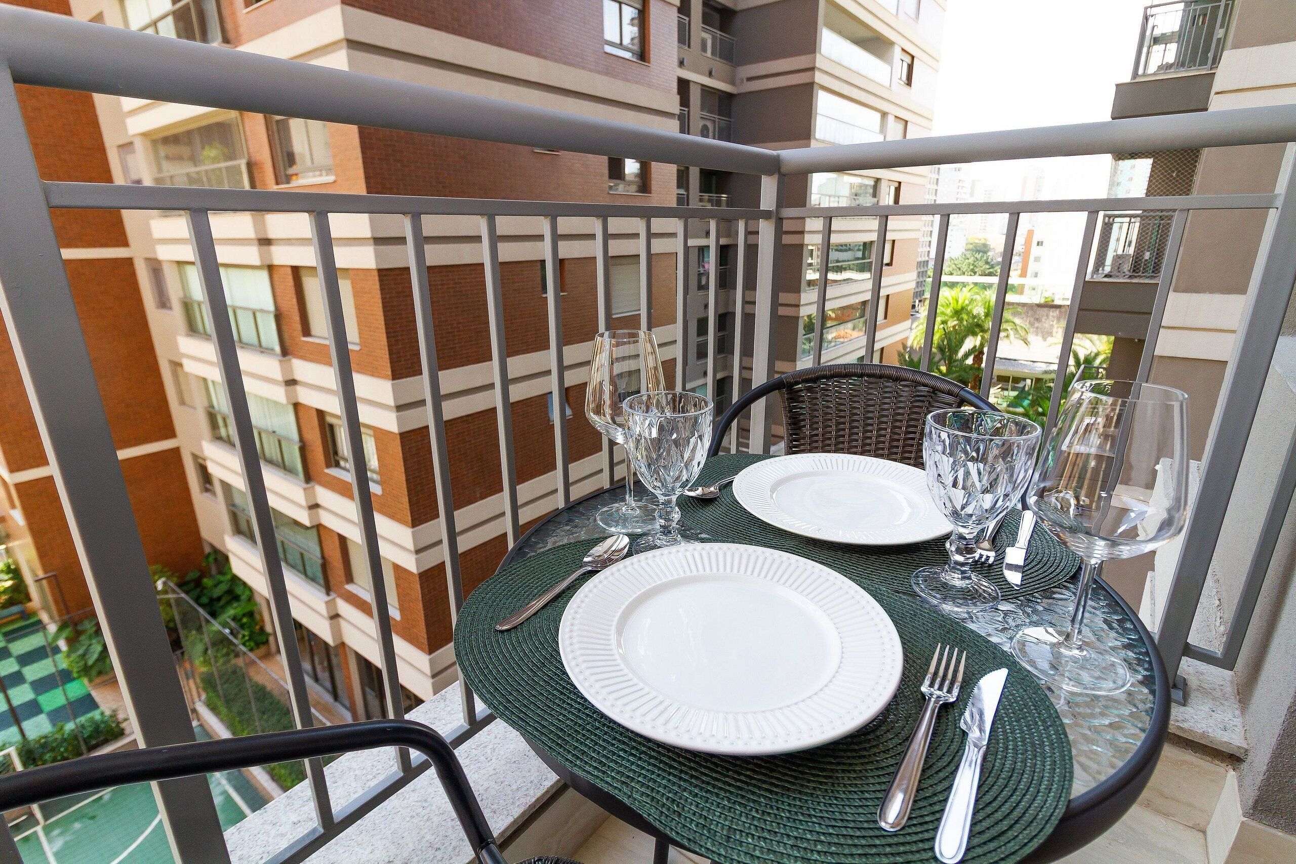 Business Apartment | Outdoor dining