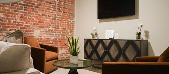 Olive - The Flats Demopolis