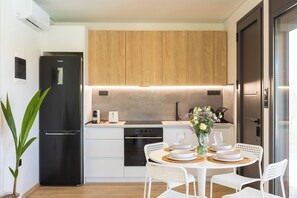 Private kitchen - Moirai Pavilions Luxury Villas (Dafni)