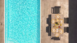 Seasonal outdoor pool, pool umbrellas, sun loungers