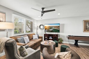 TV connectée, baby-foot, espaces bureaux