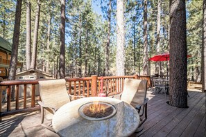 House, Patio, Mountain View | Terrace/patio