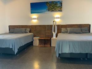 3 bedrooms, iron/ironing board, WiFi, bed sheets