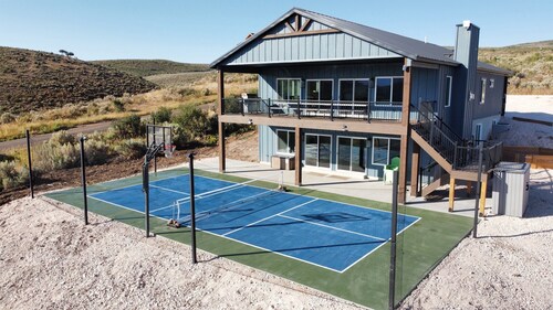 BayView Lake House | Gaga Ball Pit | Pickleball | Hot Tub