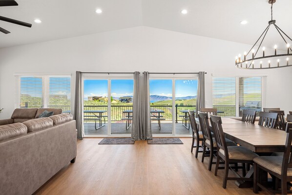 TV, fireplace, table tennis