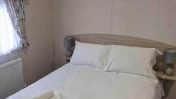 2 slaapkamers, een strijkplank/strijkijzer, wifi, beddengoed