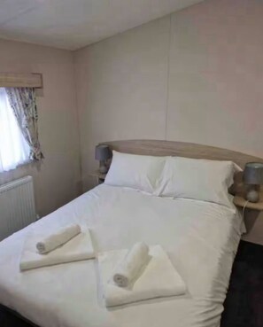 2 slaapkamers, een strijkplank/strijkijzer, wifi, beddengoed