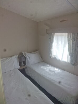 2 chambres, fer et planche Ă repasser, Wi-Fi, draps fournis