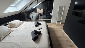 3 chambres, fer et planche Ă repasser, Wi-Fi, draps fournis