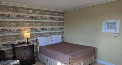 MacNeil's Motel