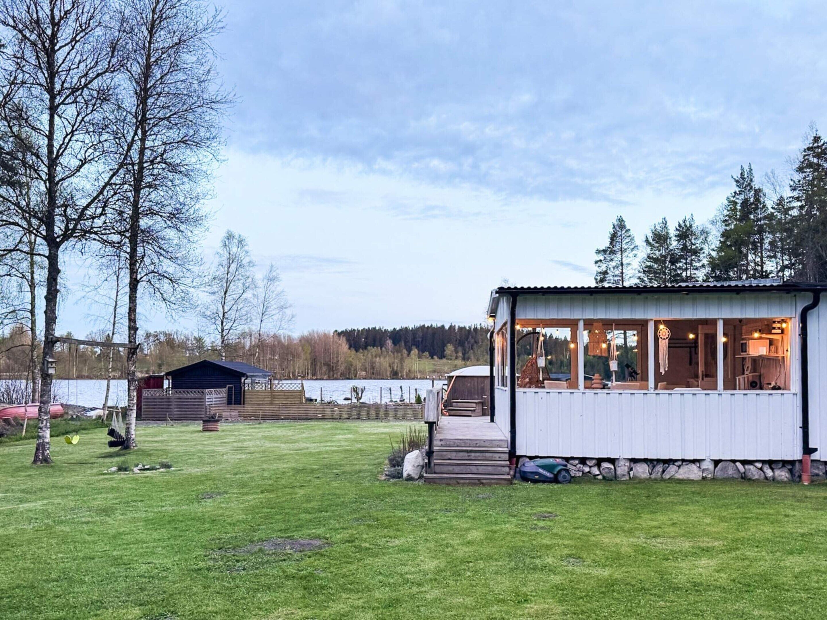 House | Water view