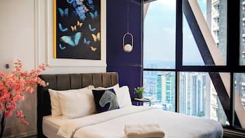 Iron/ironing board, free WiFi