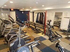 Fitness facility - Comfortable 1 Bedroom Apartment in Heart of Central City (Central City)