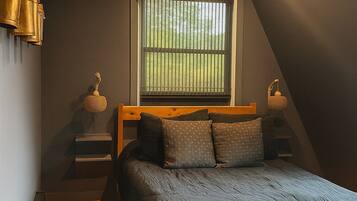 4 soverom, skrivebord, strykejern/-brett og wi-fi (inkludert)