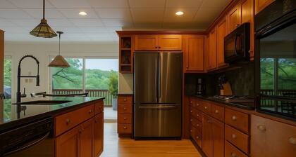 Centerline Creek- 11 Charming Acres on the Delaware River
