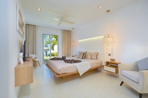 3 bedrooms, iron/ironing board, travel cot, WiFi