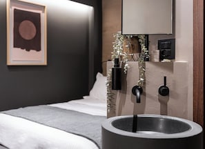 1 habitación, tabla de planchar con plancha, wifi y ropa de cama 