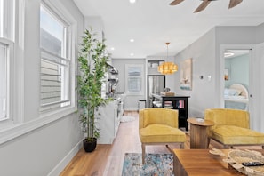 Interior - New! Luxury Coastal Cottage 2BR Retreat. Walk to beach and Boardwalk (Ocean City)