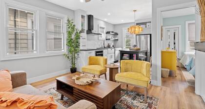 New! Luxury Coastal Cottage 2BR Retreat. Walk to beach and Boardwalk