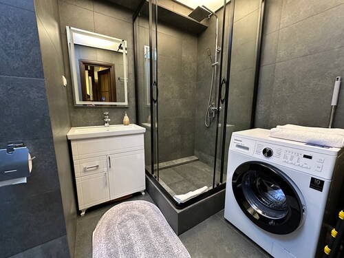 Cozy apartment with AC and WiFi in charming Toshkent