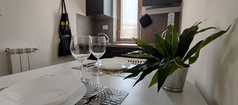 2 minutes from the sea and all services. 9 minutes by car from the airport