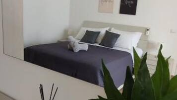 1 Schlafzimmer, Bügeleisen/Bügelbrett, Reisekinderbett, kostenloses WLAN