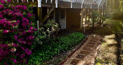 Argyles Place 3 beds/Spa bath/kitchen pet friendly