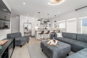 Smart-tv en een open haard