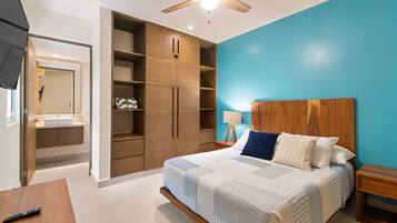 3 bedrooms, in-room safe, iron/ironing board, free WiFi
