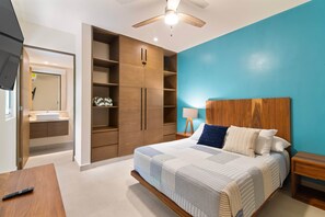 3 bedrooms, in-room safe, iron/ironing board, free WiFi