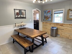 Dining - Quaint home with large yard, pet friendly, bike storage right off the trailhead (Lanesboro)