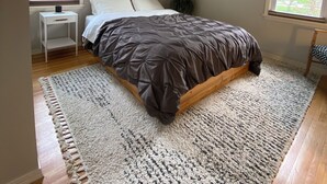 3 habitaciones, tabla de planchar con plancha, wifi y ropa de cama 