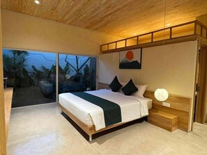 Rideaux occultants, chambres insonorisées, fer et planche à repasser