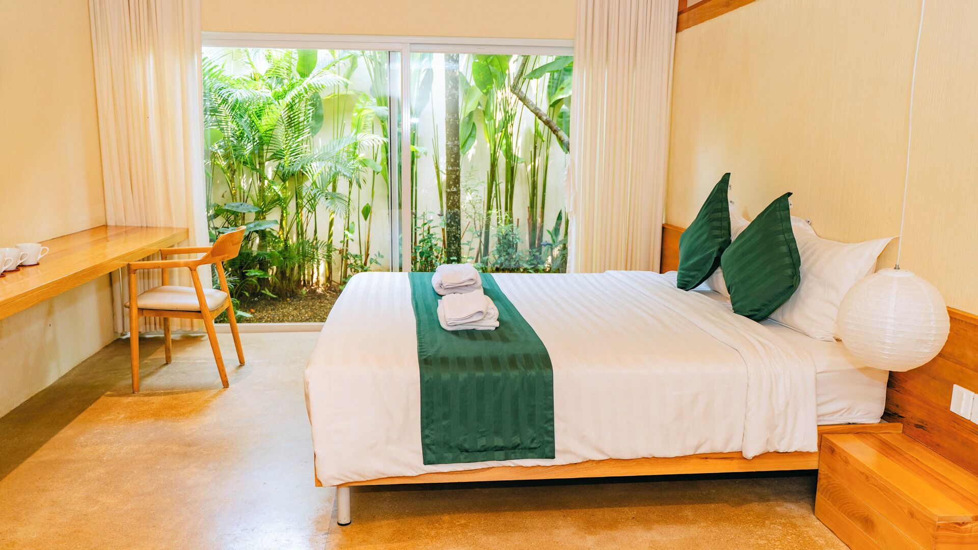 Habitación familiar, vista al jardín | Vista al jardín