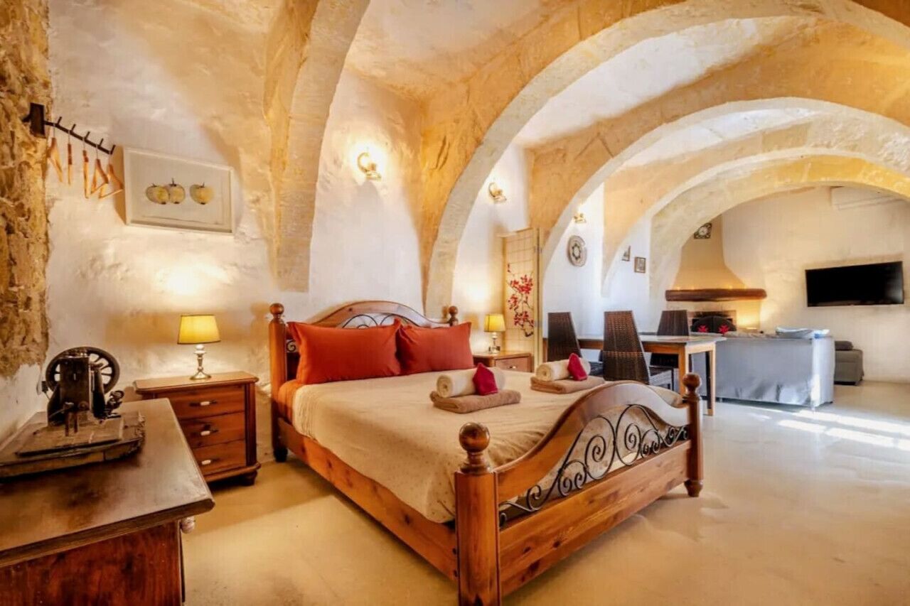 1 間睡房、書桌、Wi-Fi、床單