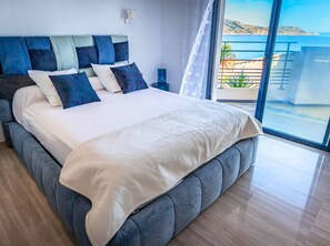 5 bedrooms, in-room safe, iron/ironing board, travel crib