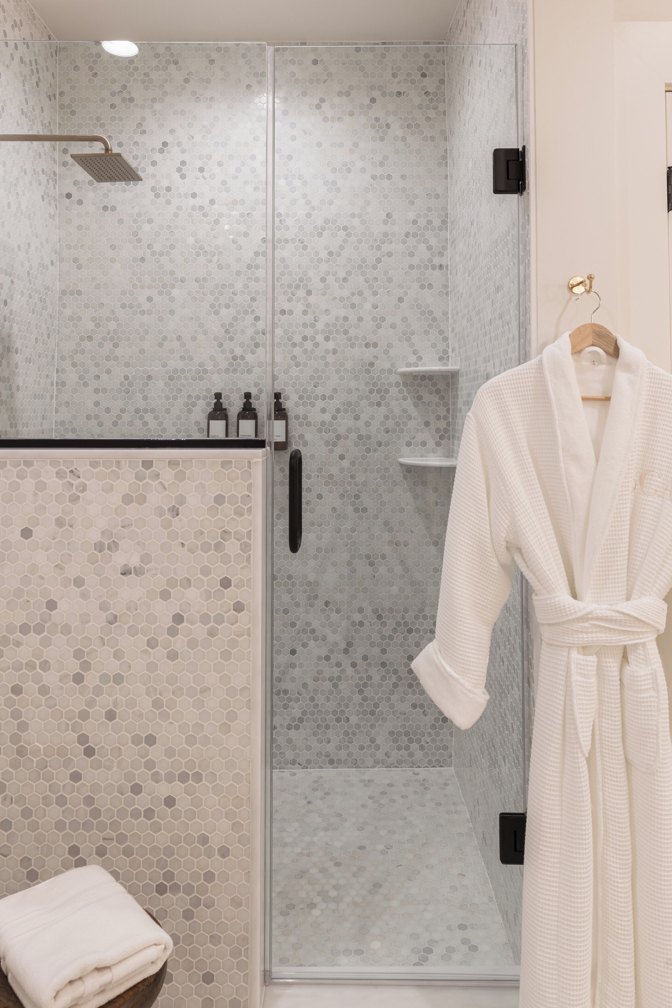 Hair dryer, towels, soap, shampoo