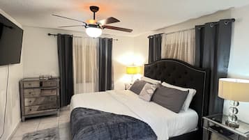 4 bedrooms, iron/ironing board, WiFi, bed sheets