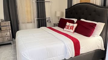 4 soverom, strykejern/-brett, wi-fi og sengetøy